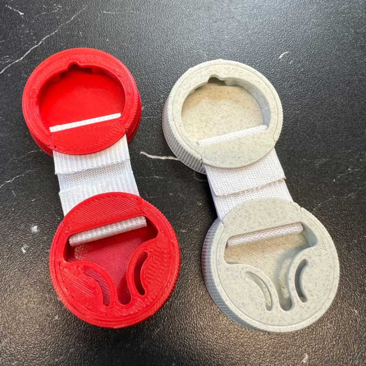 BERNINA 900 Nova Case Closure