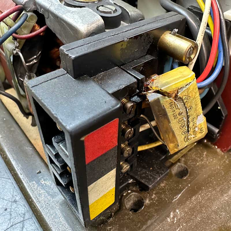 Husqvarna 6570 Capacitor Repair Kit