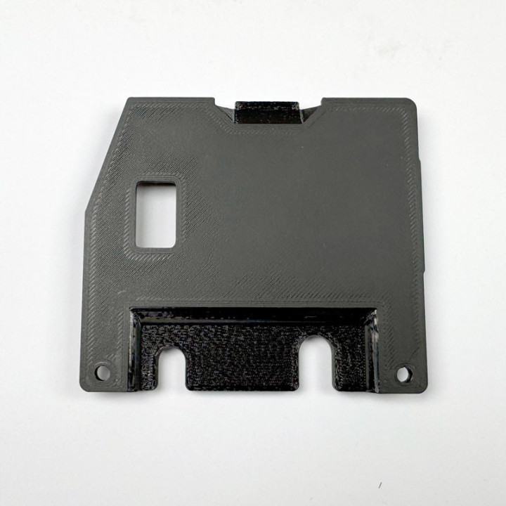 Motor housing cover plate for BERNINA 800-831